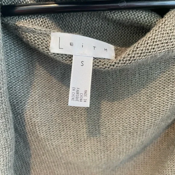 Leith Olive Green Extra Long Shawl-Collar Women’s Cardigan Size Small - Picture 3 of 7